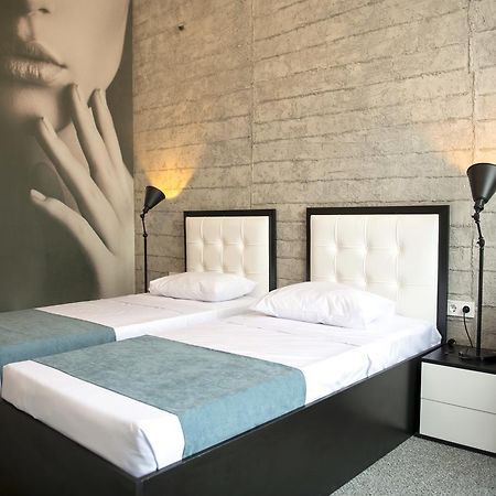Tbilisi Times Hotel Buitenkant foto