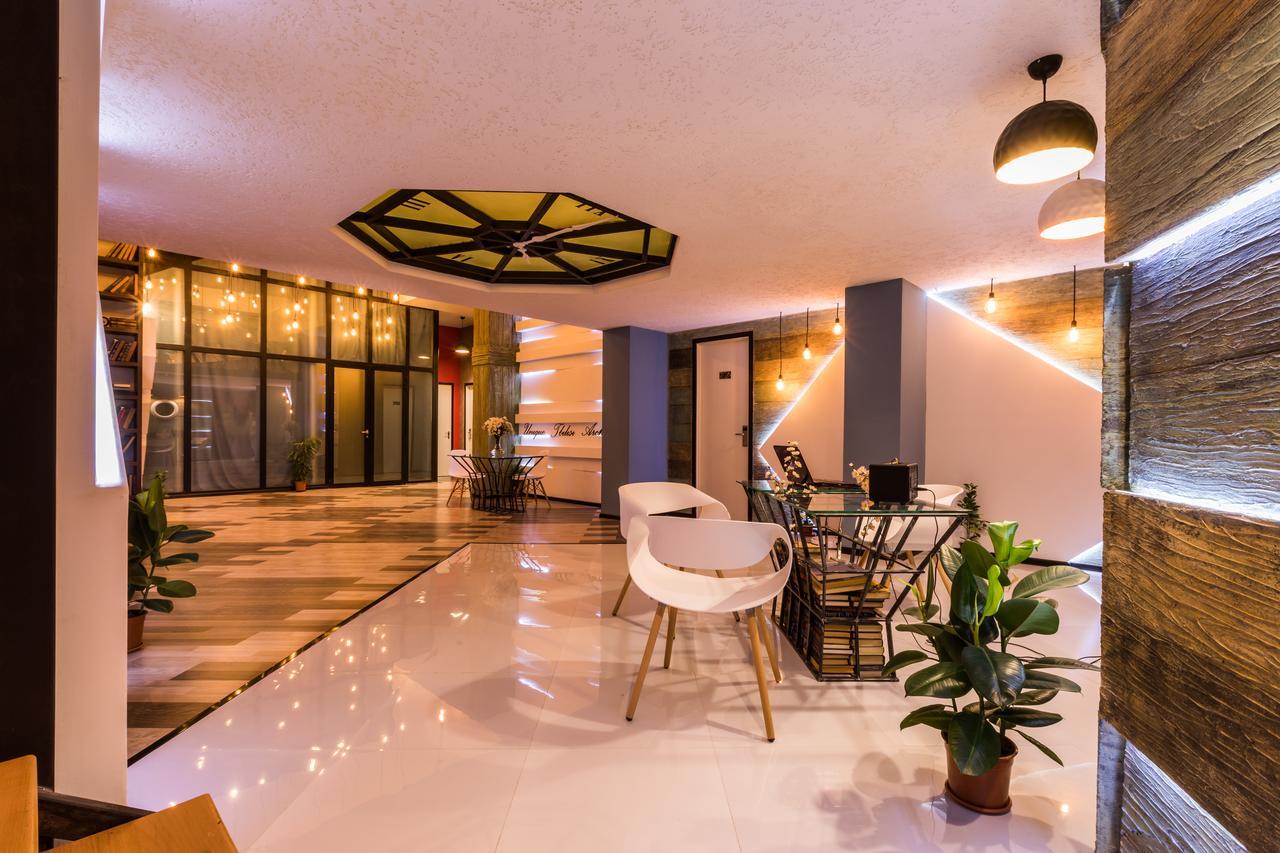 Tbilisi Times Hotel Buitenkant foto