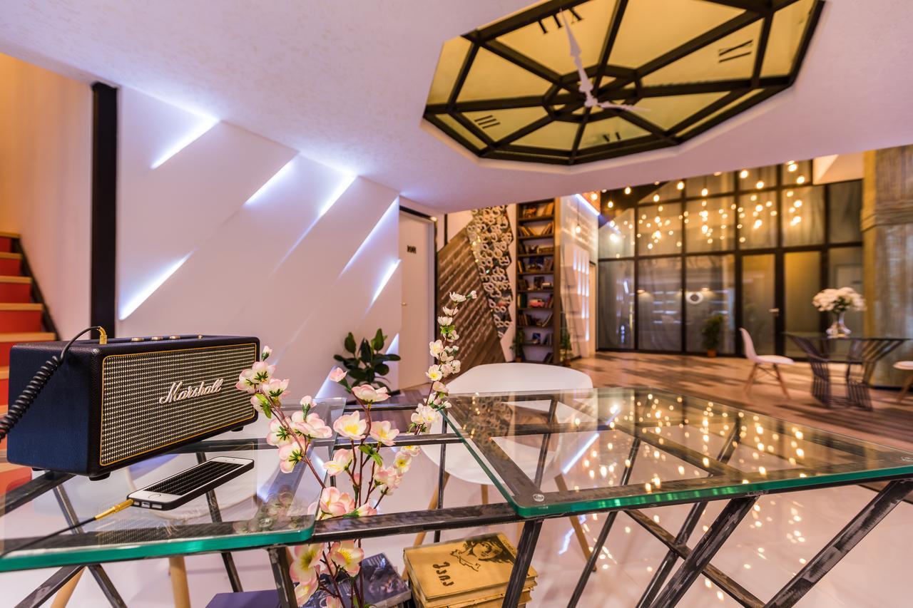 Tbilisi Times Hotel Buitenkant foto