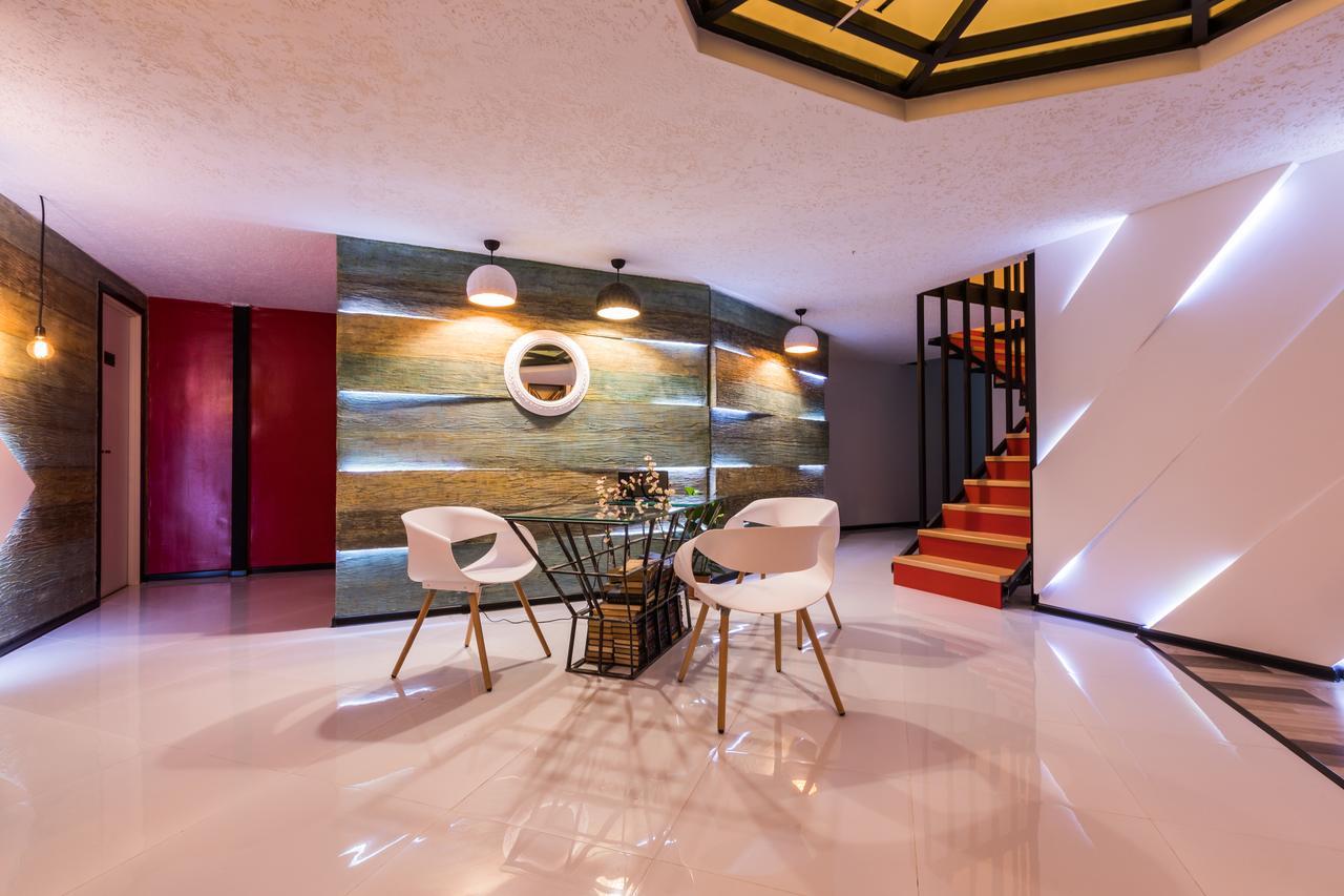 Tbilisi Times Hotel Buitenkant foto