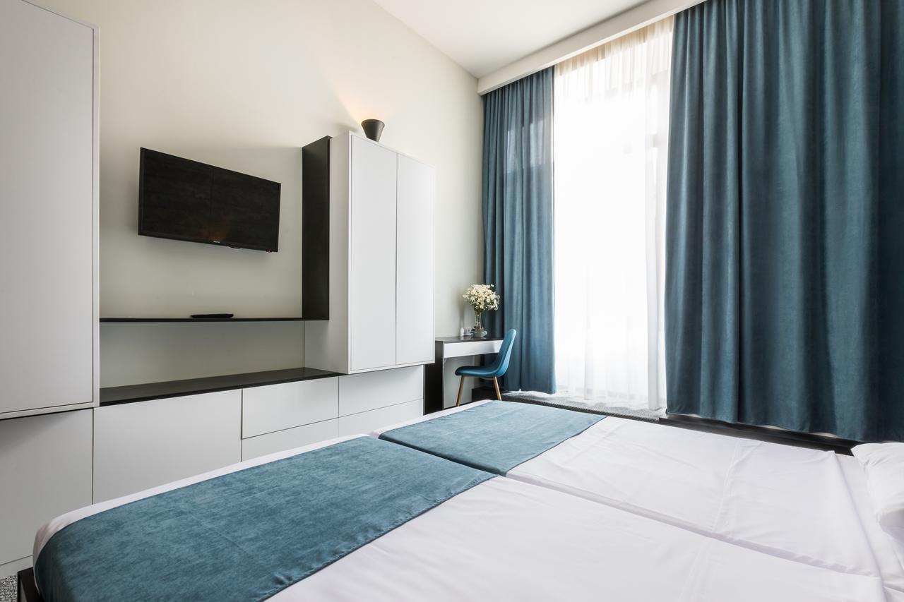 Tbilisi Times Hotel Buitenkant foto