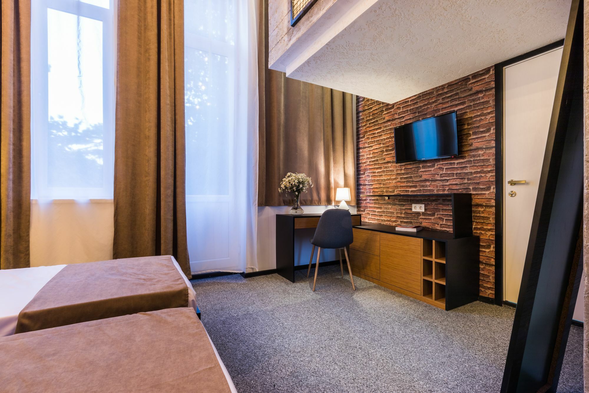 Tbilisi Times Hotel Buitenkant foto